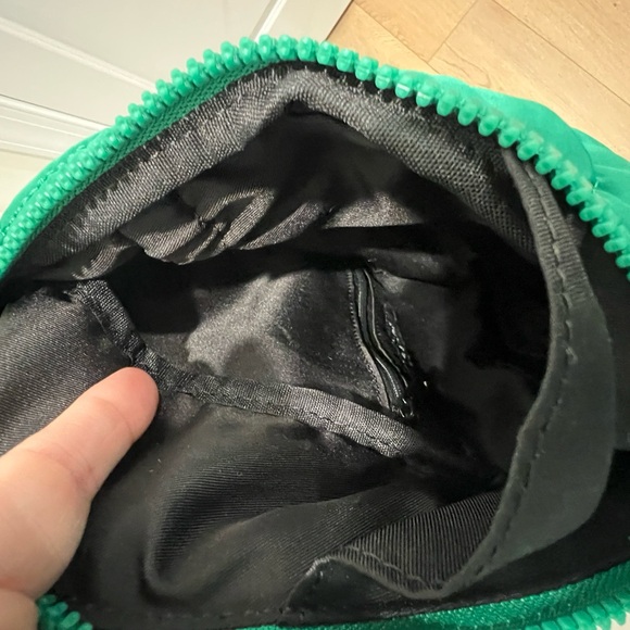 NWT Do Everything in Love Emerald Quilted Crossbody Bag Anthropologie - Picture 9 of 10